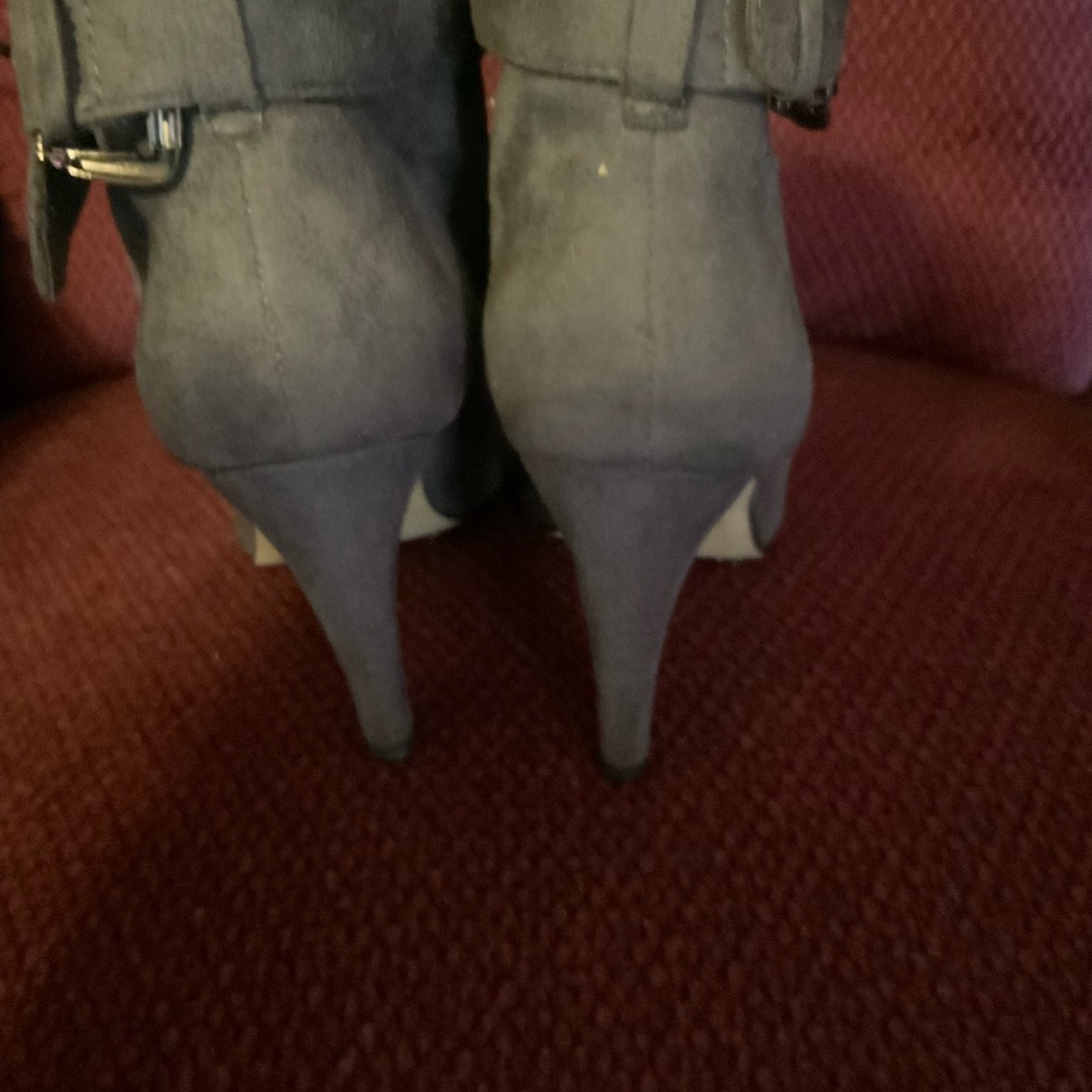 Elegant Women's Black Heeled Boots